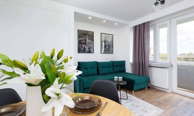 Zoliborz Apartment | Popiełuszki 17C | Modern Apartment | Balcony