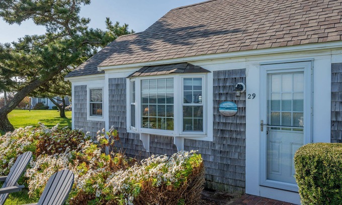South Yarmouth Cottage | Popie's Place Cozy Cottage with Stunning Water Views