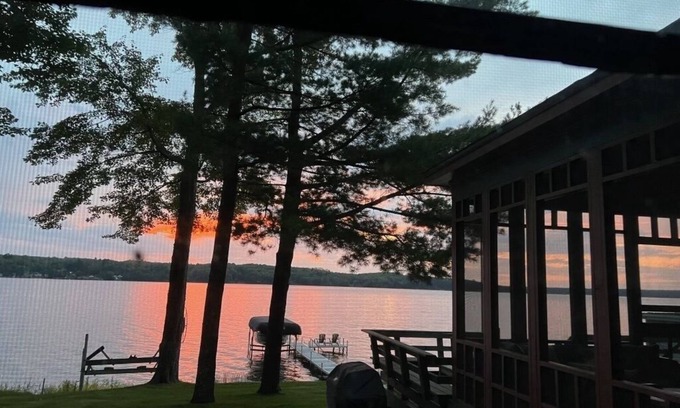 Houghton Cottage | Portage Lake Cottage - Your Perfect Lakefront Retreat in Michigan's UP!