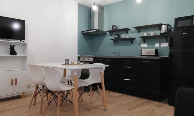 Essey-les-Nancy Apartment | Porte de Stanislas