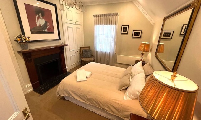 Albury Apartment | Porters Cottage Garden