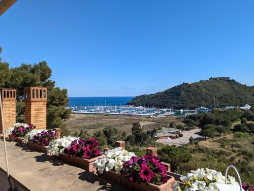 Porto Ercole Apartment | [porto ercole] comfort vista mare + parcheggio gratuito