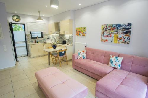 Ormos Agiou Ioannou Apartment | Porto Rafti view by Akroploro