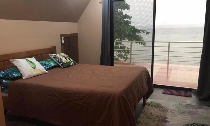 Malitbog House | Portofhino South Homestay