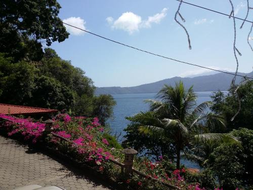 La Laguna Hotel | Posada Ecologica La Abuela