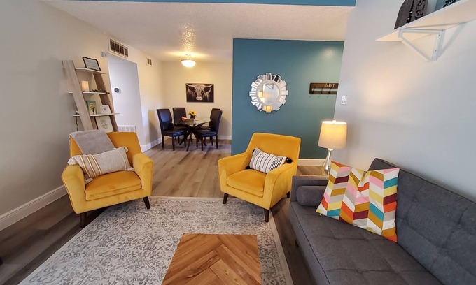 Texas Medical Center Condo | Posh Cozy 2 Bedroom Condo in Med Center/NRG