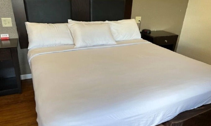 Wisconsin Rapids Hotel | Posh Inn & Suites