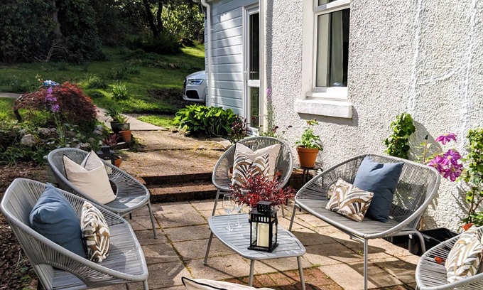 Kilchrenan Cottage | Posting House - a cottage that sleeps 6 guests in 3 bedrooms