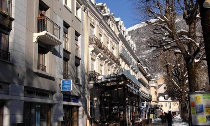 Bagneres-de-Luchon Condo | Près des Thermes | Appart pour 5 + Wi-Fi Gratuit