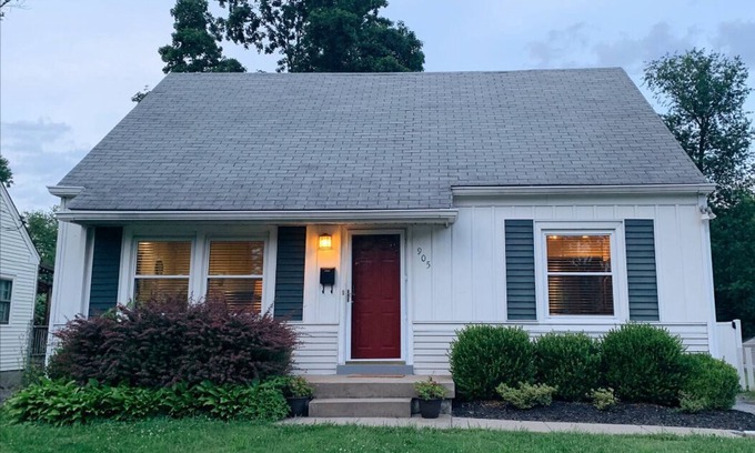 St. Matthews House | Practical + charming + perfect for Derby!