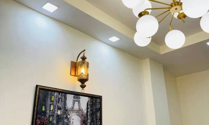 Delhi Cantonment Apartment | Prahar Homes with PS 5 Setup