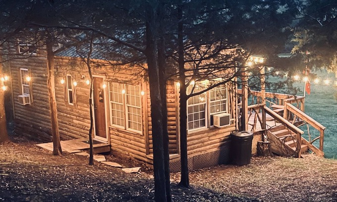 Mena Cabin | Prairie Creek Cabin -Ride SxS to trails from the cabin! Kayak and Fish the Creek