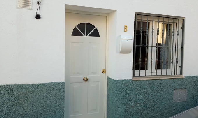Tijola Apartment | Precioso Apartamento de dos Dormitorios a pie de Calle