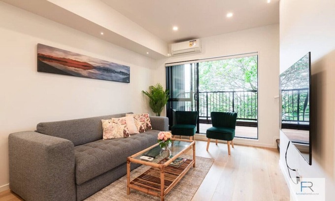 Epsom House | Premier Epsom Townhouse