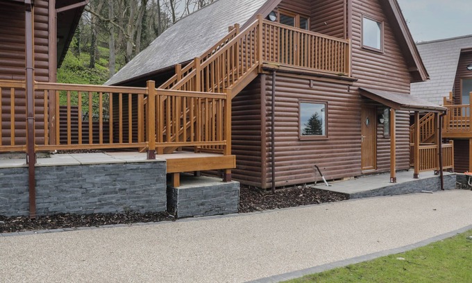 Dyserth Cottage | PREMIER LODGE 41, family friendly, with pool in Dyserth