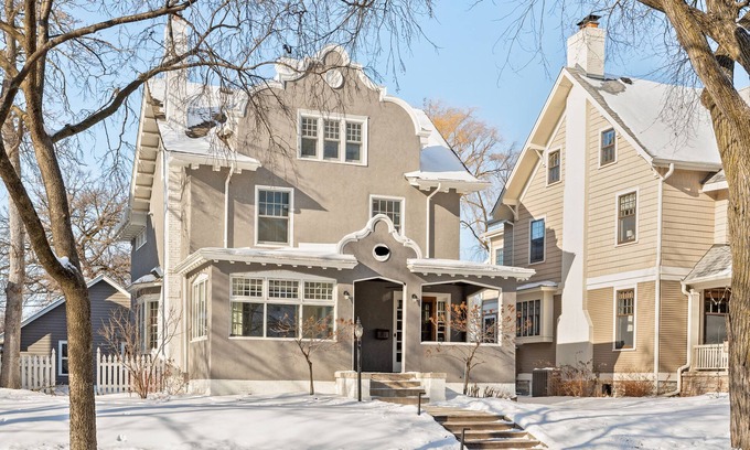 East Isles House | Premier modern 5 bed 5 bath new construction