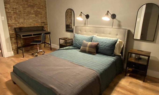 Greensburg Apartment | Premium Accommodations for up to 6 people in the heart of Downtown Greensburg