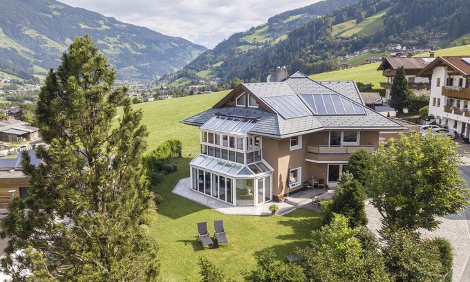 Ramsau im Zillertal House | Premium Chalet * Villa Heimatliebe * Sauna * Billiards *