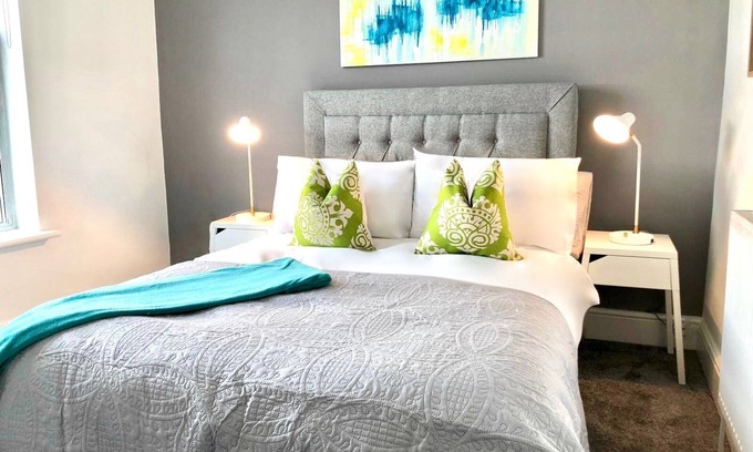 King's Lynn House | Premium Cosy Double Room with Garden View