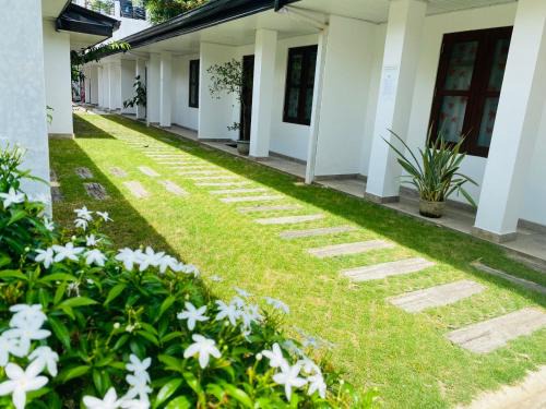 Kurunegala Bed & Breakfast | Premium Cottages B&B