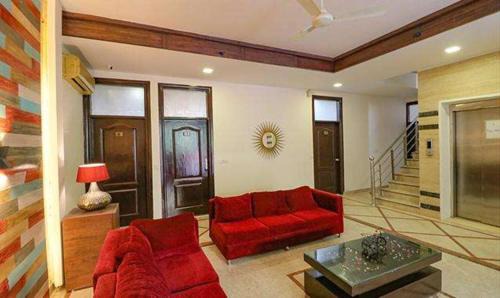 Sainik Farm Hotel | Premium Rooms In Haus Khas