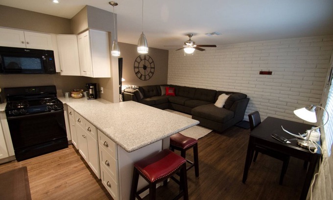 Prescott Apartment | Prescott Getaway Suites