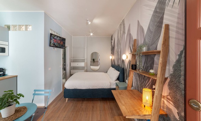 NoLo Apartment | Prestige Home - near Sub and Train