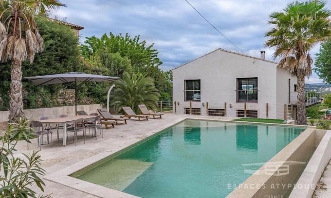 Le Castellet Villa | Prestigieuse Villa avec Piscine en plein vignoble à 8 mn du circuit Paul Ricard le castellet et à 5 mn des plages de bandol