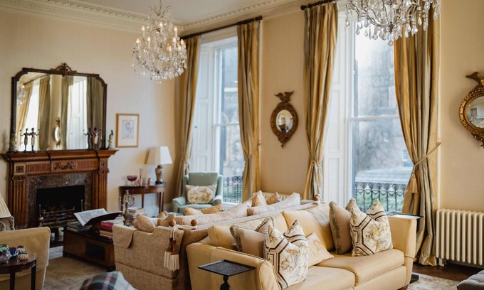 West End House | Prestigious City Centre Private Entrance House