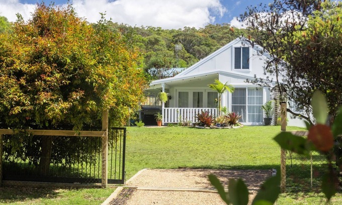 Kioloa Cottage | Pretty Beach Cottage