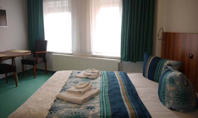 Plaue House | Pretty double room in Plaue near Brandenburg an der Havel near the Wendsee