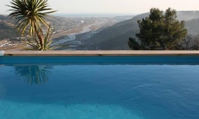 Gattieres House | Pretty Provencal house with sea view