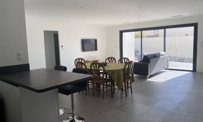 Gignac Villa | Pretty villa with swimming pool in Gignac Hérault