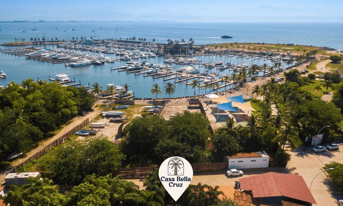 La Cruz de Huanacaxtle Apartment | Primary Suite@CasaBellaCruz close to Marina w/pool