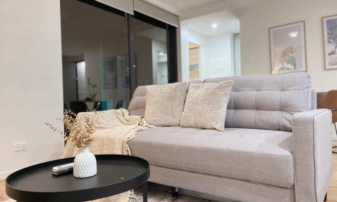 South Brisbane Apartment | Prime City Retreat Kingbed at Cultural Centre Precinct
