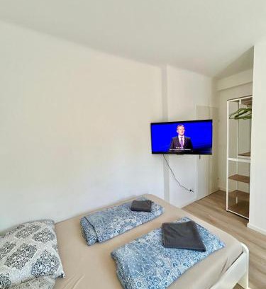 Gerasdorf bei Wien Apartment | Prime GER Apartments near Vienna - Free Parking