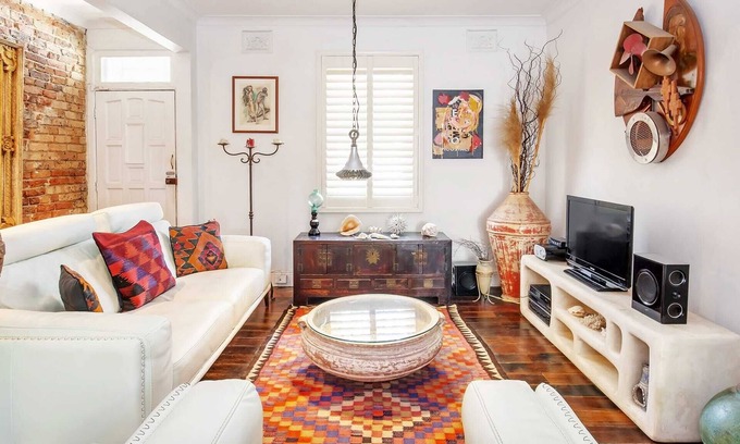 Redfern House | Prime locale 3 Bed Artists Home by Surry Hills
