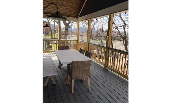 McFerrin Park House | PRIME LOCATION East Nashville Carriage House