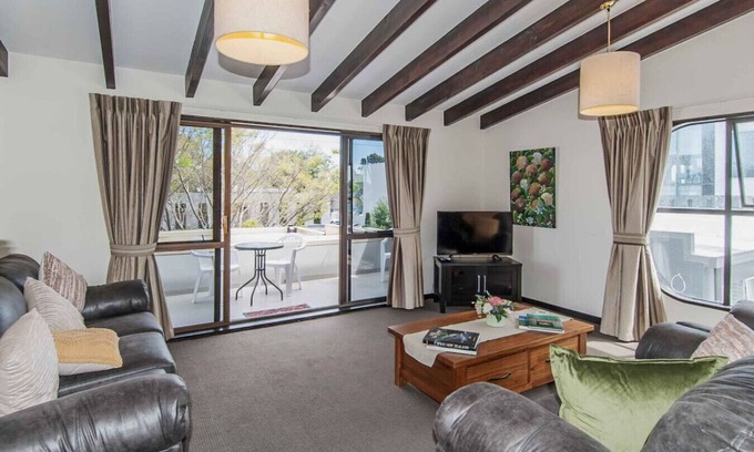 Saint Albans Apartment | Prime Location Handy CBD& Restaurants