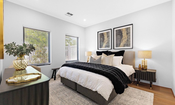 Victoria Park House | Prime Location I New & Modern