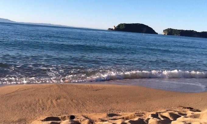 Tata Beach House | Prime location, modest, fresh and easy clean attractive absolute beach front