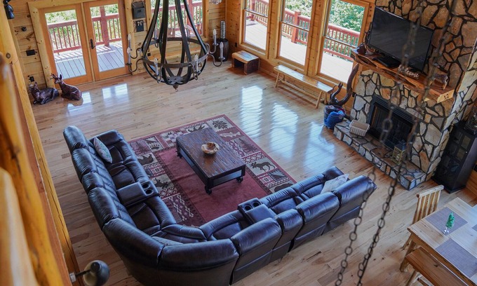 Dobson Cabin | Prime Mountaintop Luxury Lodge, Spacious Outdoor Living. Amazing Views Sleeps 20