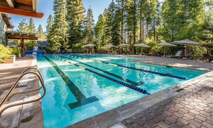 Truckee Condo | Prime Ski-In/Ski-Out Condo w/Updated Kitchen - Steps to Northstar Village