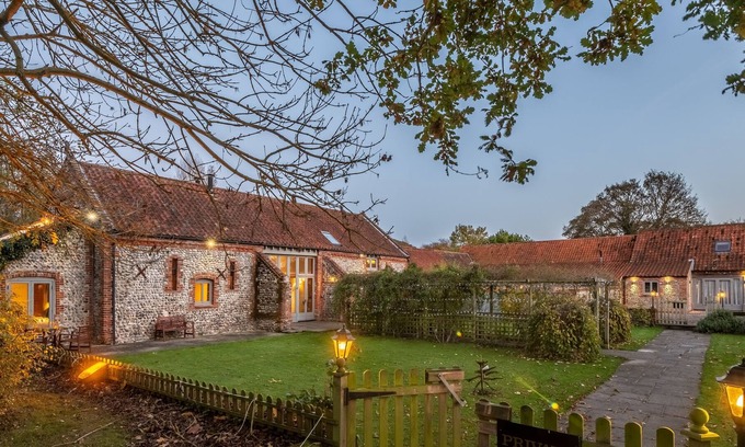 Roughton House | Primrose Farm Barn is an exquisitely finished luxury barn conversion with an indoor heated swimming