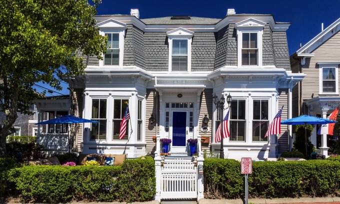 Provincetown Bed & Breakfast | Prince Albert Guest House, Provincetown