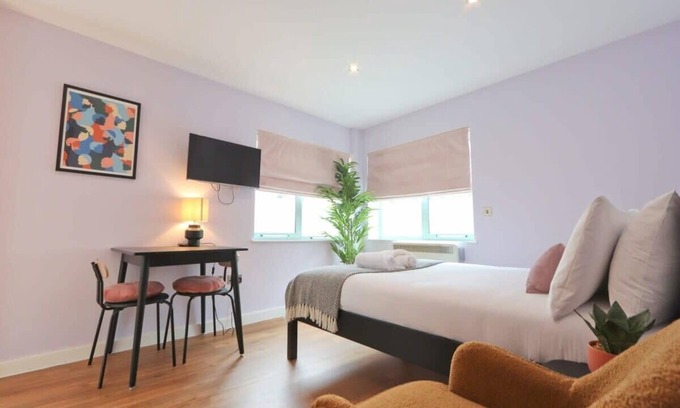 Bristol Floating Harbour Apartment | Prince Street Studio 2 - Hopewell