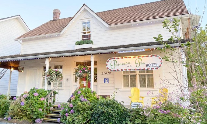Langley Hotel | Princess and the Pea Hotel