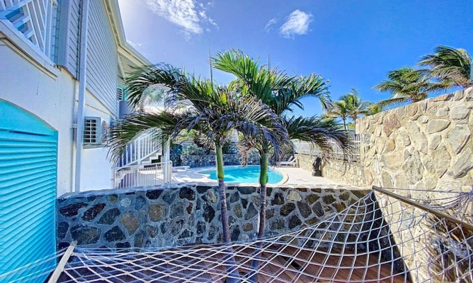 Orient Bay Condo | Princess Blue, 3BDR, Beach Front Deluxe, Orient Bay, Pool, Wifi 100 Mps