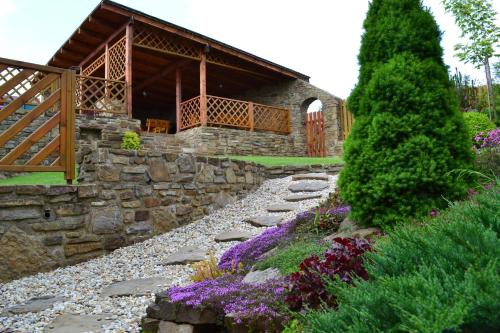Vrbov House | Privat Julia