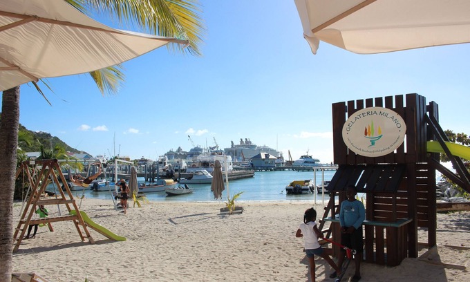Vineyard Apartment | PRIVATE 1 Bedroom 2 Bathroom in the HEART of ST. MAARTEN 🌴